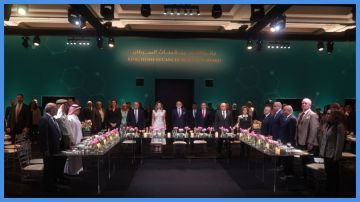 الأمير طلال يكرم الفائزين بجائزة الحسين لأبحاث السرطان الأمير طلال يكرم الفائزين بجائزة الحسين لأبحاث السرطان