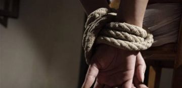 ادعى أنه مخطوف للحصول على فدية من زوجته وعائلته وهذا ما حصل