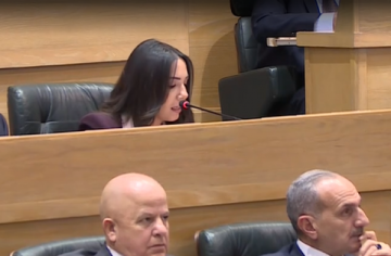 الخزوز: مشروع الموازنة يشكل أول اختبار حقيقي لحكومة حسان الخزوز: مشروع الموازنة يشكل أول اختبار حقيقي لحكومة حسان