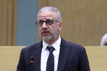 الربيحات يطالب بإزالة المعيقات واستكمال مجمع ولي العهد في حي الطفايلة الربيحات يطالب بإزالة المعيقات واستكمال مجمع ولي العهد في حي الطفايلة