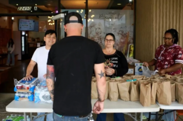 تعليق قرار قضائي يلزم إدارة ترامب بدفع المعونات الغذائية خلال الإغلاق