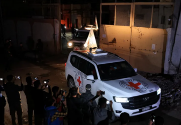 الصليب الأحمر يتسلم جثة محتجز إسرائيلي من غزة