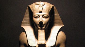 هولندا تعتزم إعادة قطعة أثرية عمرها 3500 عام إلى مصر