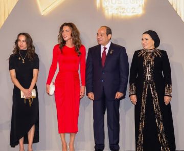 الملكة رانيا :حفل افتتاح المتحف المصري رائع وجسد تاريخ مصر العريق