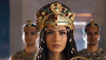 نفرتيتي الجديدة.. هدى المفتي تتصدر الترند بإطلالتها الساحرة نفرتيتي الجديدة.. هدى المفتي تتصدر الترند بإطلالتها الساحرة