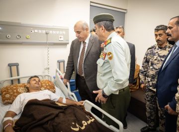 القاضي يزور مصابي المداهمة الأمنية في الرمثا