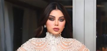 قرار منع هيفا وهبي عن الغناء يثير جدلا قانونيا ودستوريا في مصر