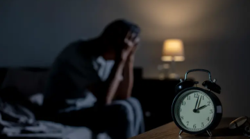 هل تستيقظ بين الـ2 والـ3 فجرا؟ .. راجع الطبيب فورا