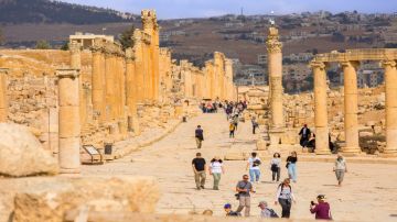 إنجازات سياحية أردنية تعزز رؤية التحديث الاقتصادي .. تفاصيل إنجازات سياحية أردنية تعزز رؤية التحديث الاقتصادي .. تفاصيل