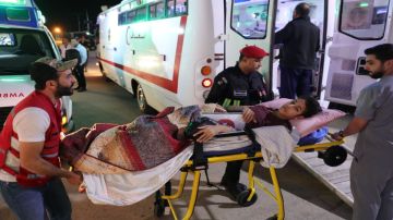 القوات المسلحة تجلي الدفعة الـ17 من أطفال غزة المرضى للعلاج في المملكة