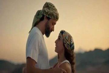 حقيقة انفصال كريم محمود عبدالعزيز عن زوجته رسميا