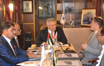 وزير النقل يترأس اجتماع مجلس ادارة مؤسسة الخط الحجازي الاردني داخل عربة تاريخية وزير النقل يترأس اجتماع مجلس ادارة مؤسسة الخط الحجازي الاردني داخل عربة تاريخية