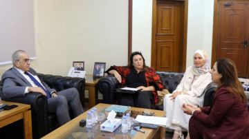 الأشغال تبحث مع برنامج الأمم المتحدة للمستوطنات الحضرية تعزيز التعاون في الإسكان والتنمية المستدامة الأشغال تبحث مع برنامج الأمم المتحدة للمستوطنات الحضرية تعزيز التعاون في الإسكان والتنمية المستدامة