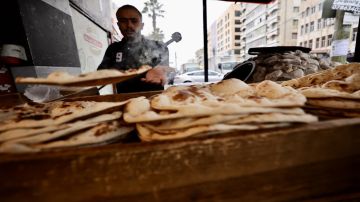 الحكومة تثبت أسعار الخبز حتى 2026 وتدعم المخابز بـ109 ملايين دينار