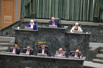 في جلسة ماراثونية استمرت 4 ساعات وتحدث فيها ٩٧ نائبا .. النواب يقر خدمة العلم في جلسة ماراثونية استمرت 4 ساعات وتحدث فيها ٩٧ نائبا .. النواب يقر خدمة العلم