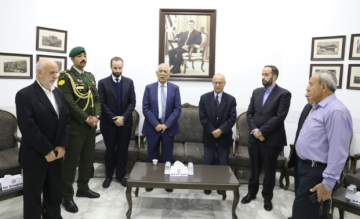 مندوبا عن الملك وولي العهد. العيسوي يعزي الشرفات والسلاخ والزريقات