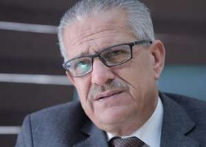 قلم لا ينحني.. ووطن لا يخدع ..