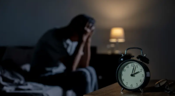 هل تستيقظ بين الـ2 والـ3 فجرا؟ .. راجع الطبيب فورا