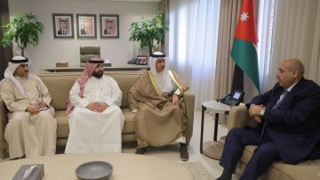 رئيس مجلس النواب يلتقي مع السفير الكويتي رئيس مجلس النواب يلتقي مع السفير الكويتي