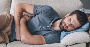 أسباب الإصابة بحصوات الكلى وأعراض لا تتجاهلها