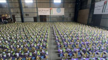  الحملة الأردنية توزع 1000 طرد غذائي على نازحين في غزة