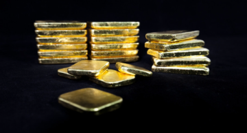 الذهب يرتفع مع تحول التركيز إلى بيانات الوظائف الأميركية