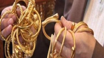 القبض على حدث سرق مصوغات ذهبية من والده