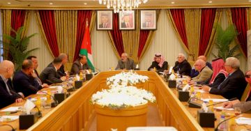 خدمات الأعيان تبحث تطوير قطاع التطبيقات الذكية وتعزيز الشركات الوطنية