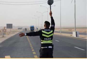 4 إصابات بحادث تصادم بين 3 مركبات على الطريق الصحراوي بسبب الضباب