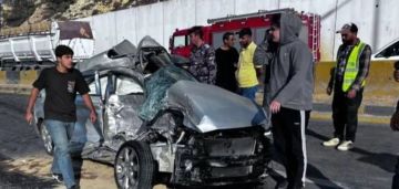 اصطدام وجاهي بين مركبة وقلاب في ناعور نتيجة فقدان السيطرة