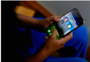 البرلمان الأوروبي تحظر استخدام التواصل الاجتماعي لمن دون 16 عاما