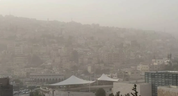 الغبار يسيطر على أجواء عمان