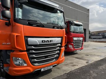 المناصير لتجارة الآليات تسلم شاحنات DAF لشركة الولاء لخدمات الإعاشة ضمن سياستها للتعاون مع كبريات شركات القطاع الخاص في الأردن