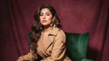 أيتن عامر تخطف الأنظار بإطلالة شتوية أنيقة أيتن عامر تخطف الأنظار بإطلالة شتوية أنيقة