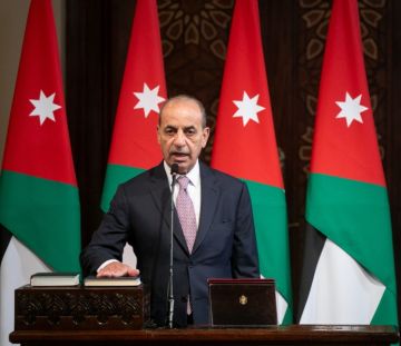 وزير الإدارة المحلية يتفقد بلديات في محافظة الطفيلة وزير الإدارة المحلية يتفقد بلديات في محافظة الطفيلة