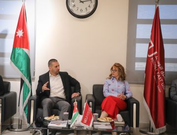 الشرق الأوسط تلتقي أعضاء هيئة تدريسية مبتعثين وتناقش مسارات التطور المقبلة الشرق الأوسط تلتقي أعضاء هيئة تدريسية مبتعثين وتناقش مسارات التطور المقبلة
