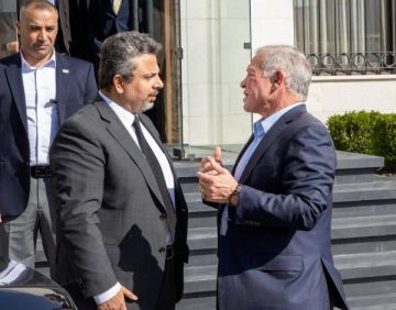 الملك يعزي بوفاة والدة السفير الدباس الملك يعزي بوفاة والدة السفير الدباس