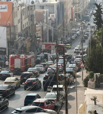 حريق في مستودع ألبسة داخل محل دراي كلين بالصويفية دون إصابات