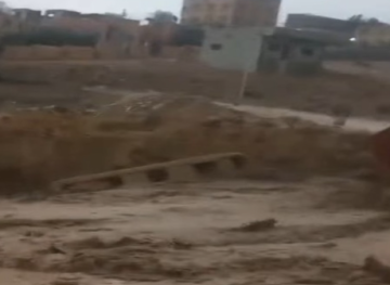 مصدر أمني: الحافلة التي جرفتها السيول في الزرقاء كانت خالية من الركاب