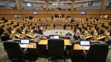 نواب: زيادة رواتب القطاع العام ضرورة عاجلة لتحفيز الاقتصاد ورفض الموازنة دونها