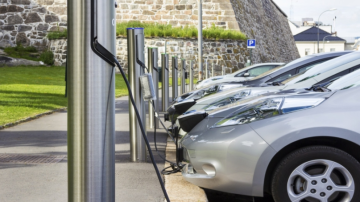 نحو نقل مستدام: الأردن يخطط لتوسيع البنية التحتية للمركبات الكهربائية