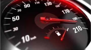 إصابة بحادث على طريق إربد وضبط سرعة 178 كم ساعة في الأزرق إصابة بحادث على طريق إربد وضبط سرعة 178 كم ساعة في الأزرق