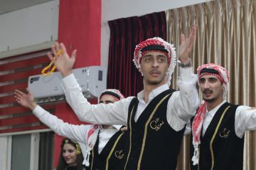 ثقافة الزرقاء تنظم يوما ثقافيا في قضاء الأزرق