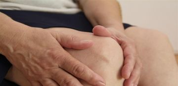 طقطقة المفاصل هل هي خطيرة؟ خبيرة تغذية توضح الأسباب و العلاج طقطقة المفاصل هل هي خطيرة؟ خبيرة تغذية توضح الأسباب و العلاج