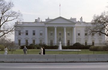  للأخبار الكاذبة .. البيت الأبيض يطلق قاعة عار 