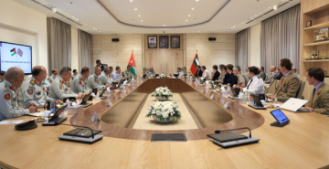 الحنيطي يستقبل المستشار العسكري البريطاني للشرق الأوسط