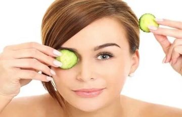 وصفات طبيعية للتخلص من الهالات السوداء تحت العين