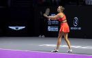 سابالينكا تهزم باوليني في بطولة التنس الختامية بالرياض