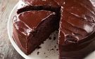 طريقة كيكة الشوكولاتة الهشة مع الصوص الاقتصادي
