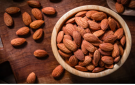  ملوك المغنيسيوم .. 5 أطعمة تتفوق على اللوز